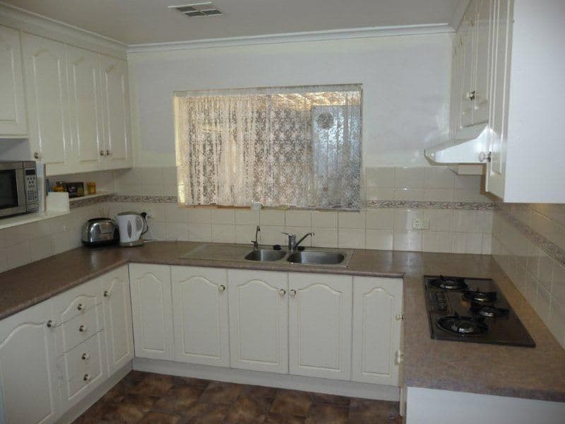 4  Tulip Street, RIDGEHAVEN SA 5097, Ridgehaven - Thumbnail 2