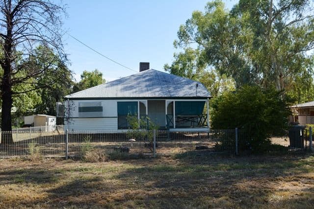 33 Garden Street, Blackall QLD 4472, Blackall - Image 1