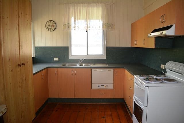 33 Garden Street, Blackall QLD 4472, Blackall - Thumbnail 2