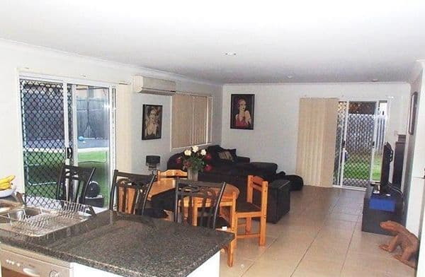 32 Wattle Crescent, RACEVIEW QLD 4305, Raceview - Thumbnail 2