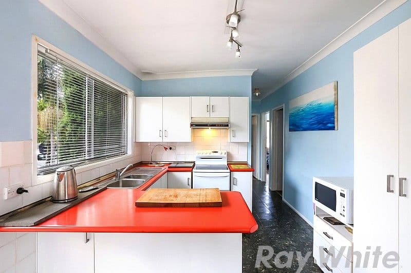 33 Dianne Avenue, Lake Munmorah - Thumbnail 2