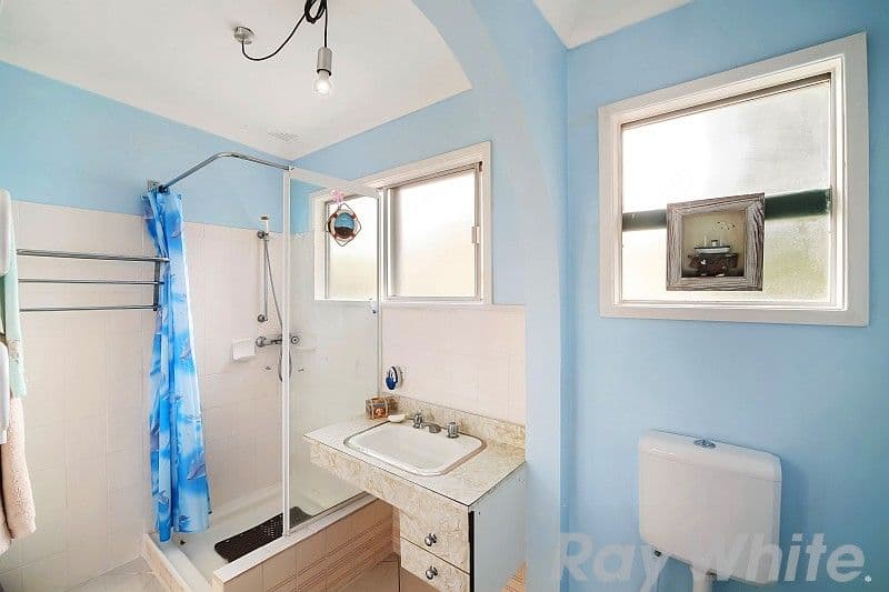 33 Dianne Avenue, Lake Munmorah - Thumbnail 7