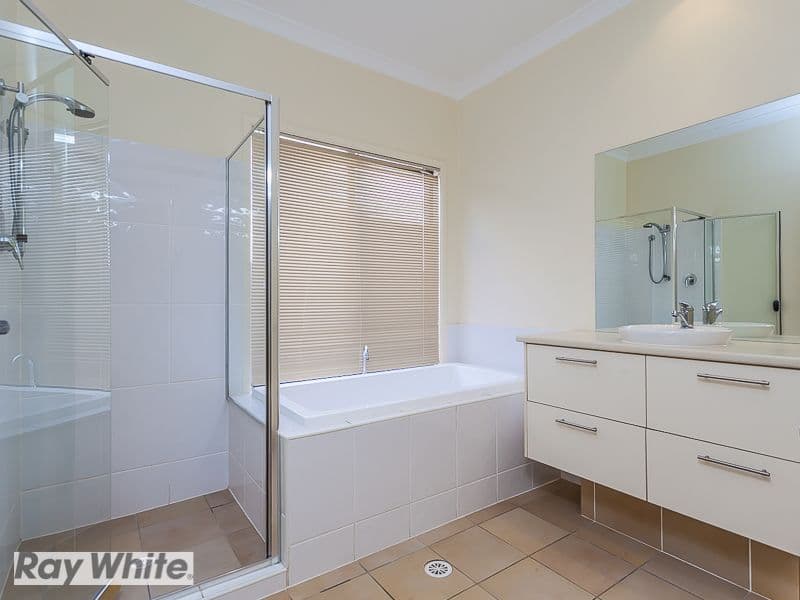 16 Picabeen Court, NORTH LAKES QLD 4509, North Lakes - Thumbnail 8