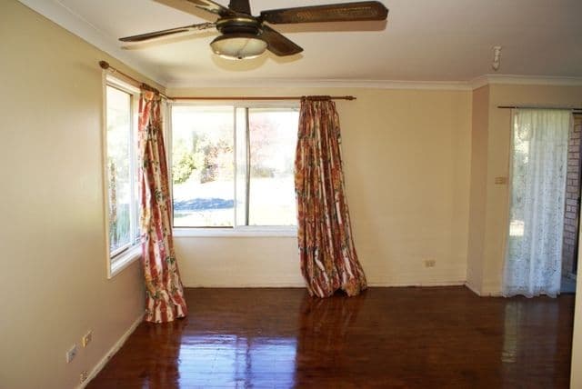 6 Sweeney Place, BOWRAL NSW 2576, Bowral - Thumbnail 2