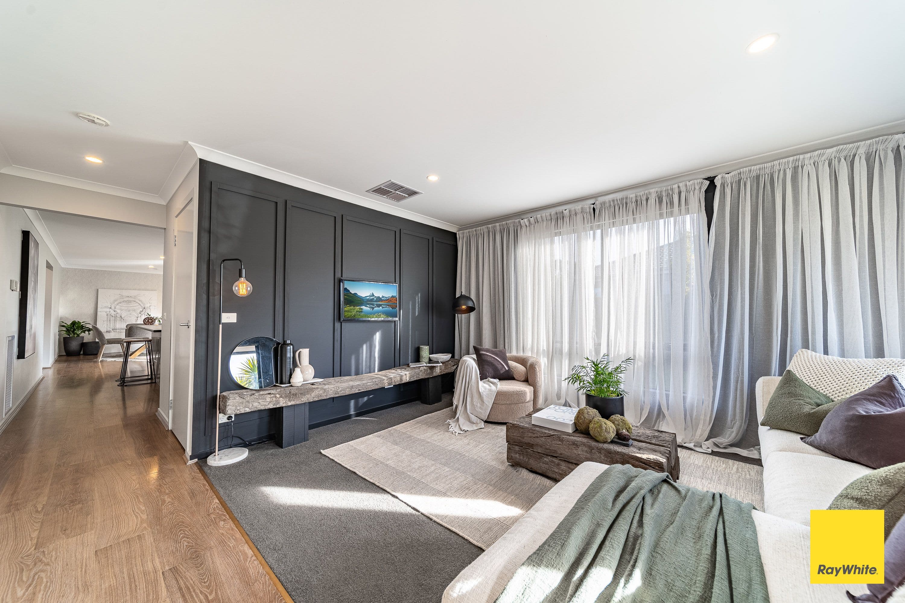 10 Gladeville Drive, Eaglehawk VIC 3556, Eaglehawk - Thumbnail 2