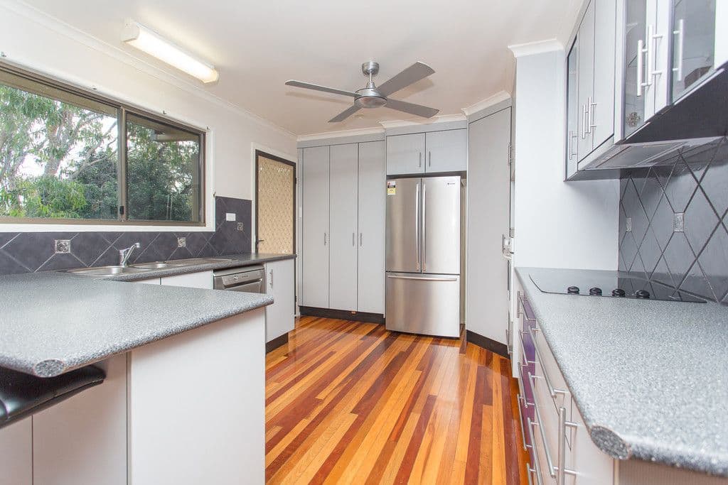 2 Petersen Street, Sarina QLD 4737, Sarina - Thumbnail 2
