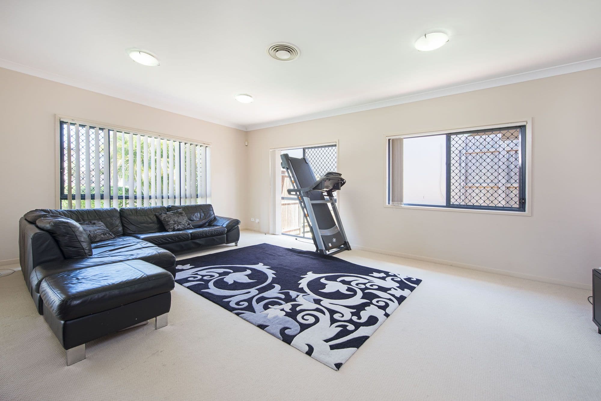 45 Caribbea Street, Eight Mile Plains QLD 4113, Eight Mile Plains - Thumbnail 2