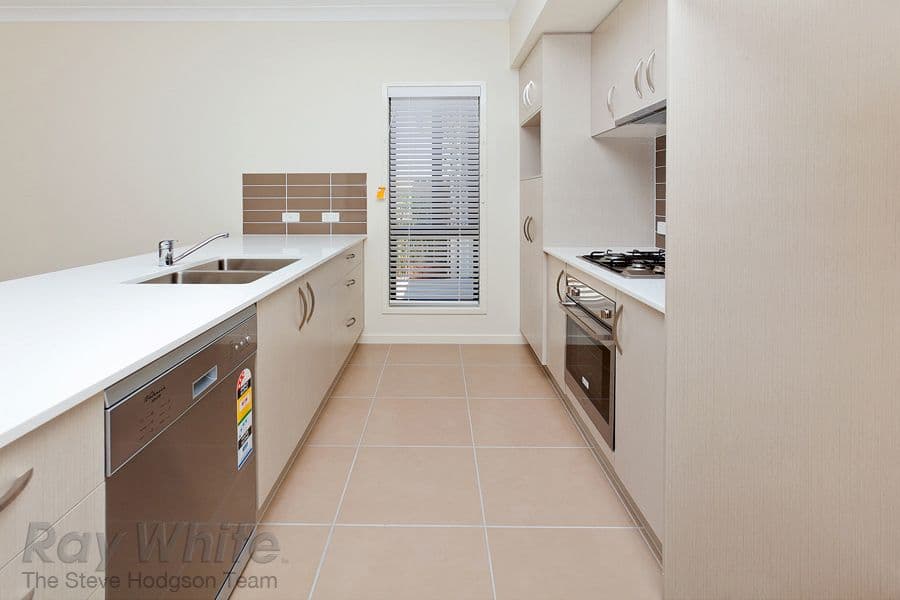 48 Parkland Drive, SPRINGFIELD LAKES QLD 4300, Springfield Lakes - Thumbnail 3