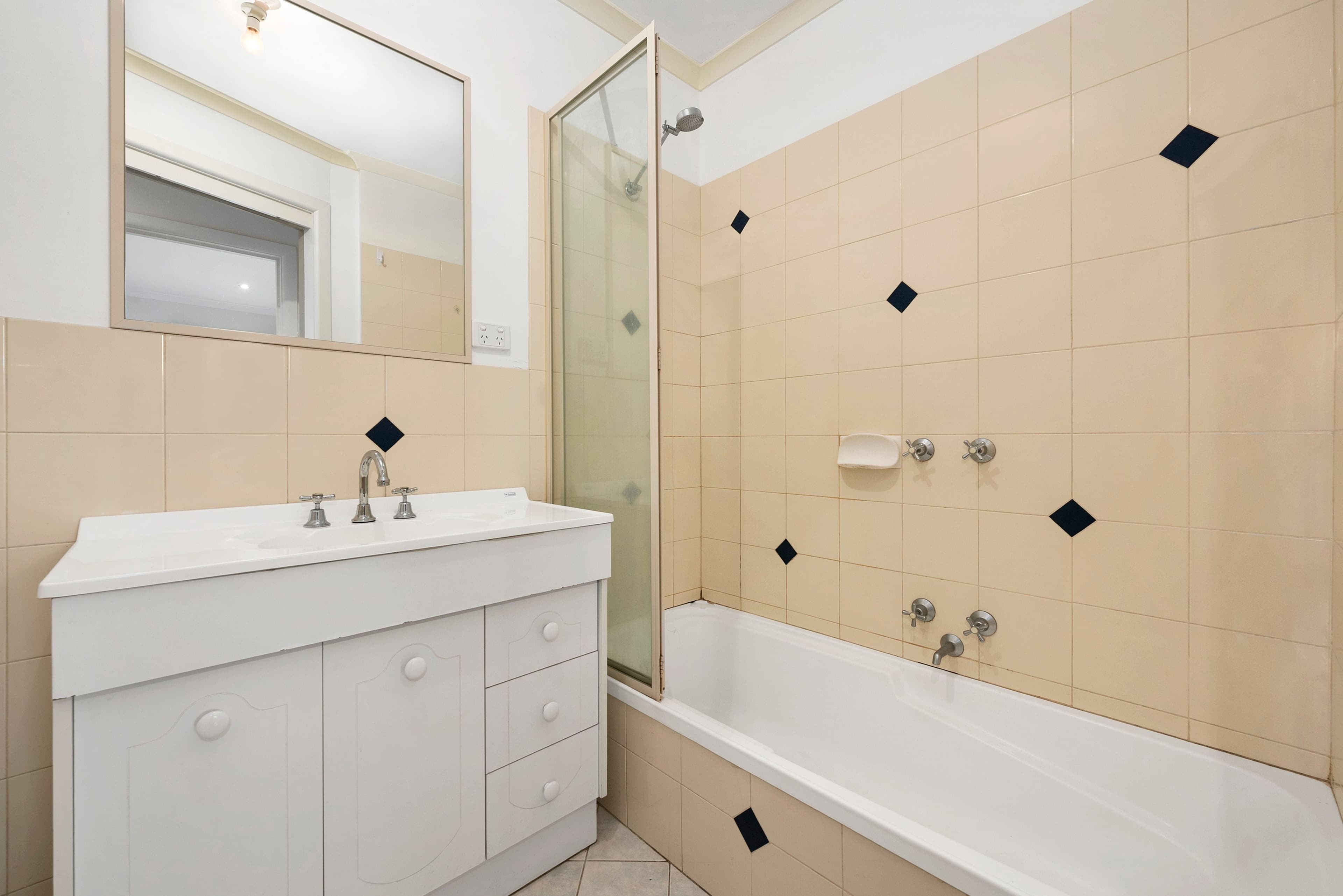 14 Baird Street East, Doncaster VIC 3108, Doncaster - Thumbnail 7