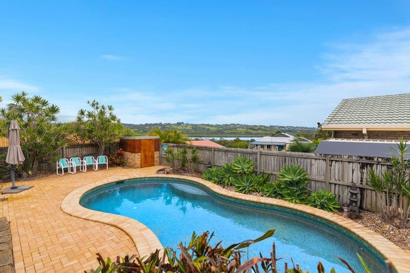39 Champagne Drive, Tweed Heads South - Image 1