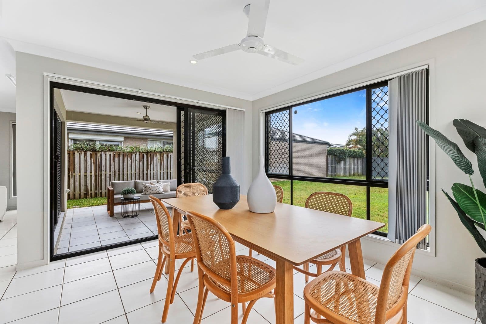 3 Catana Crescent, Hope Island QLD 4212, Hope Island - Thumbnail 7