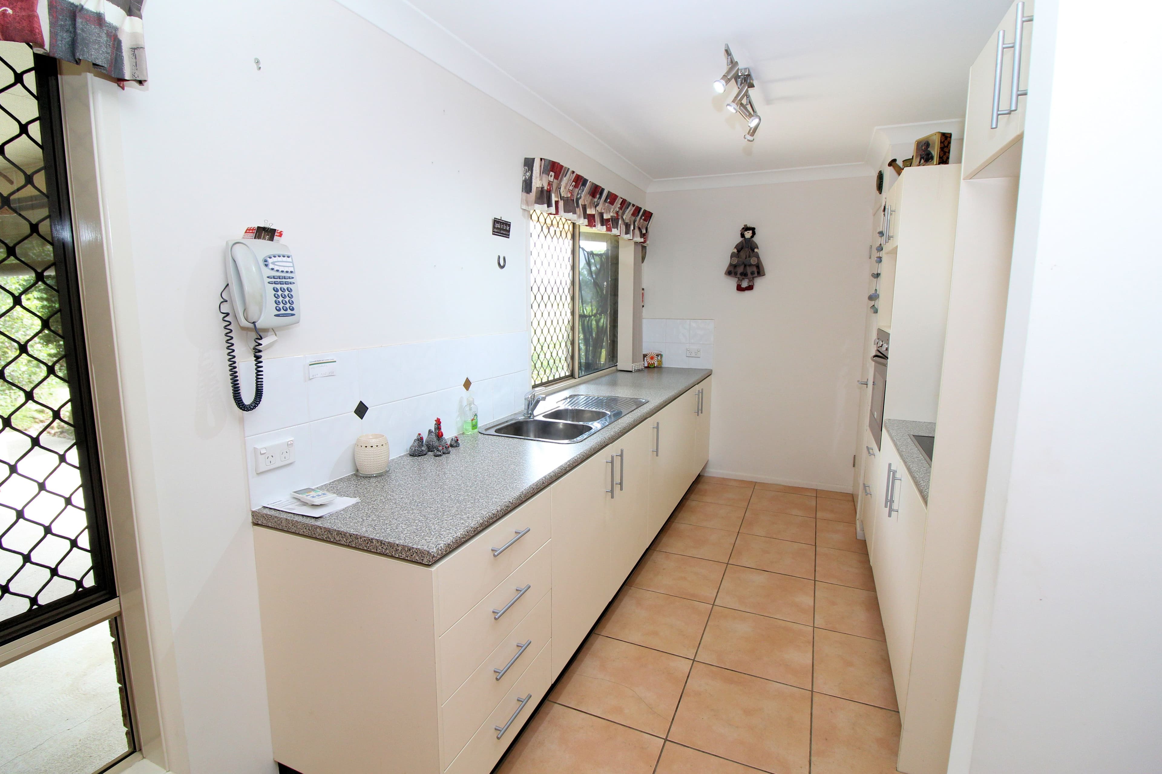 9 Samuel Avenue, Crows Nest QLD 4355, Crows Nest - Thumbnail 5