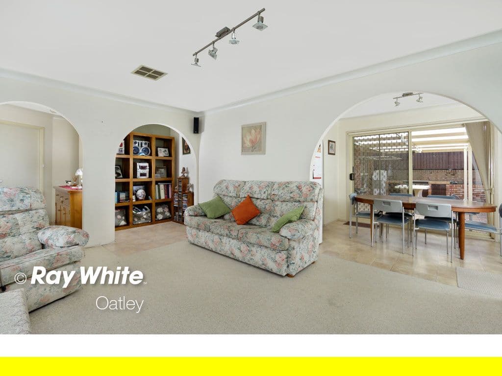 22 Clarendon Road, Peakhurst - Thumbnail 6
