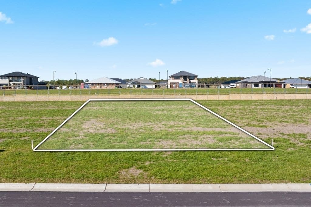 73 Malachite Street, Chisholm - Thumbnail 3