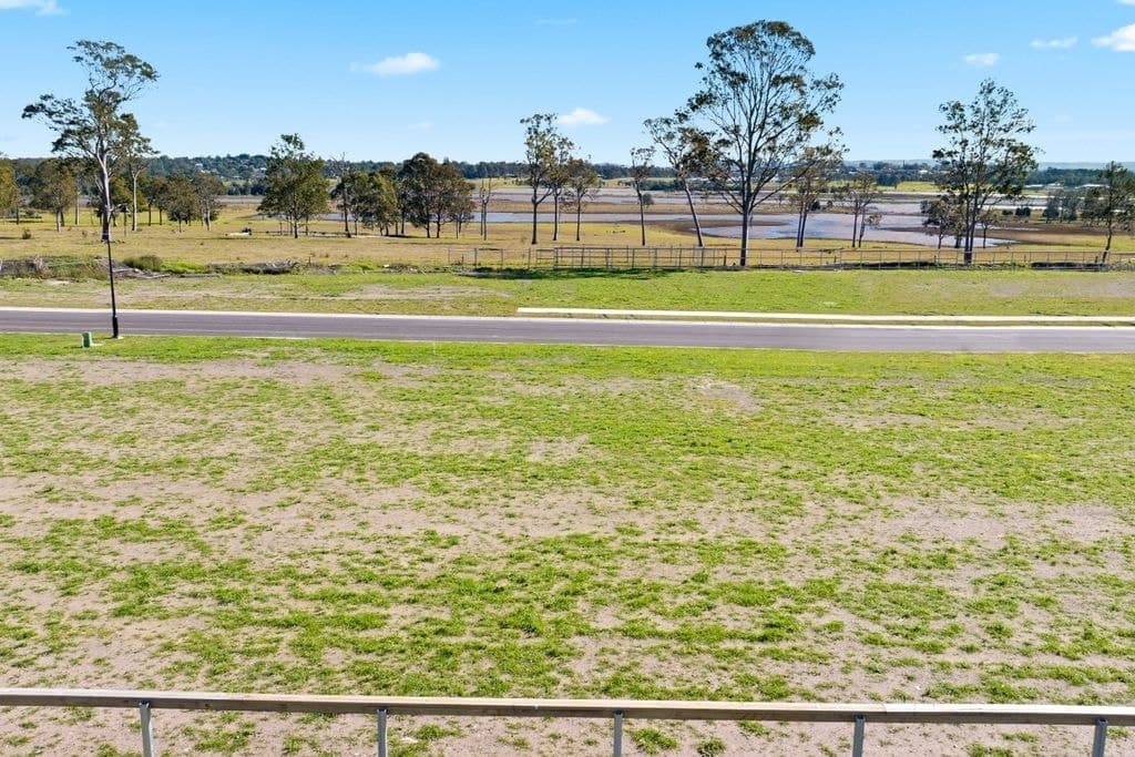 73 Malachite Street, Chisholm - Thumbnail 4