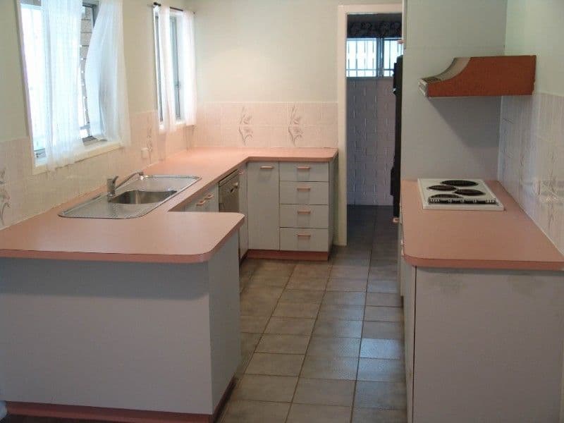 23 Tandara Street, ROCHEDALE SOUTH QLD 4123, Rochedale South - Thumbnail 2