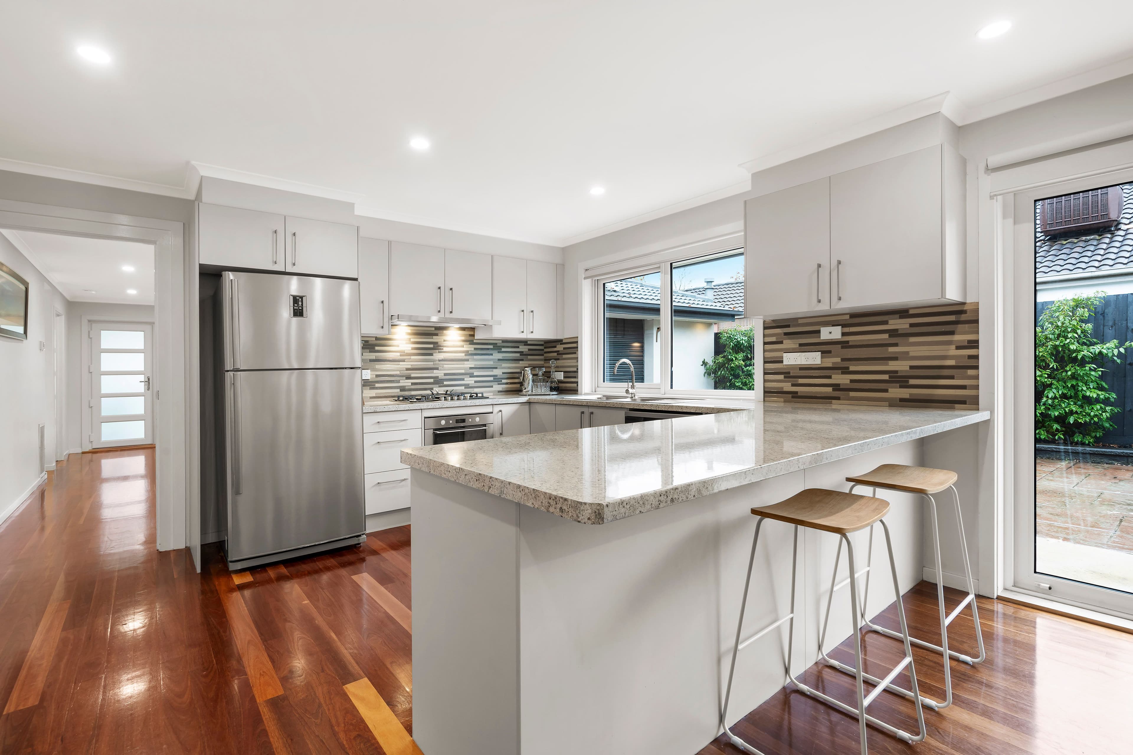 11 Tetoora Close, Rowville VIC 3178, Rowville - Thumbnail 2