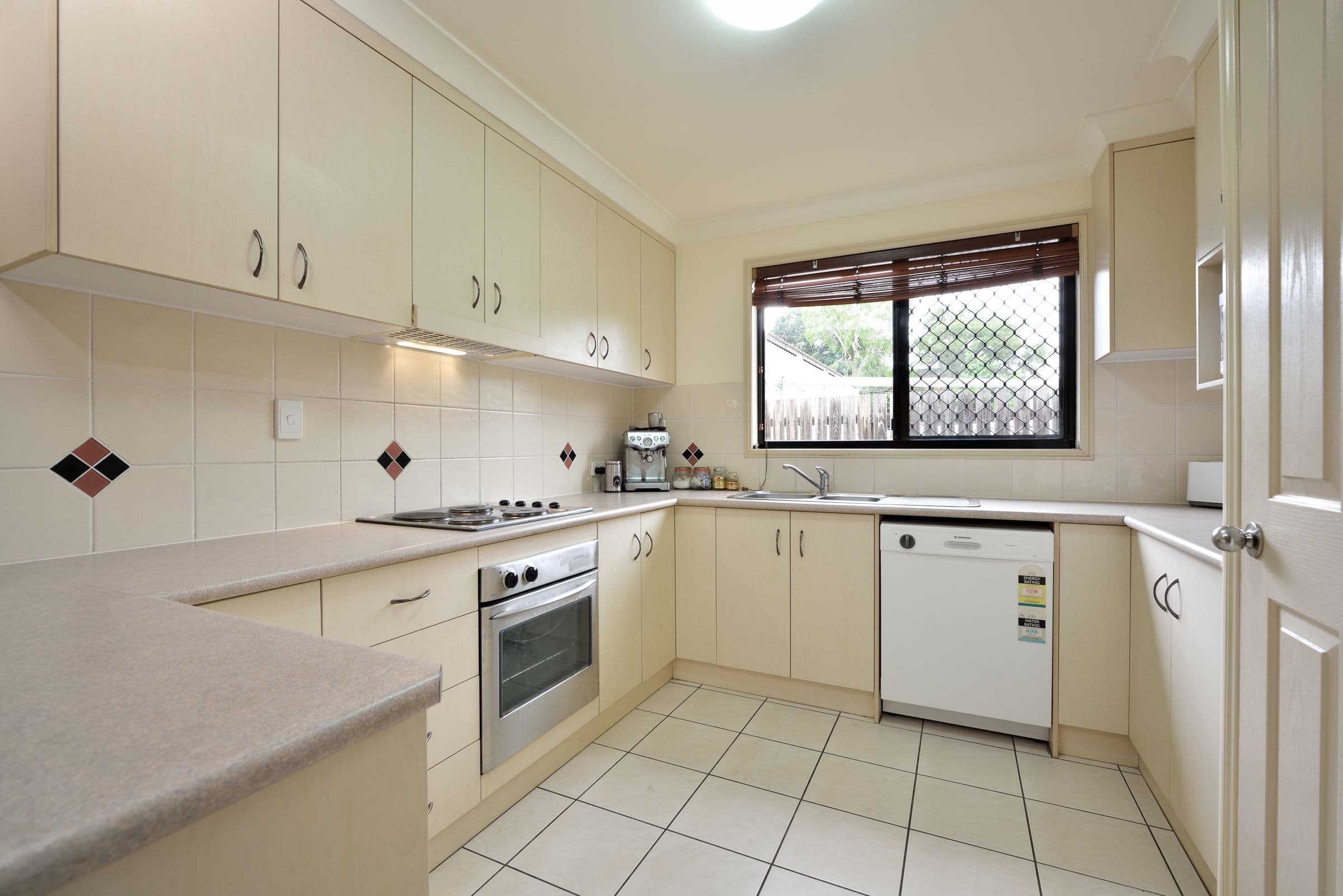 14A Glenlyon Street, Gladstone Central QLD 4680, Gladstone Central - Thumbnail 4