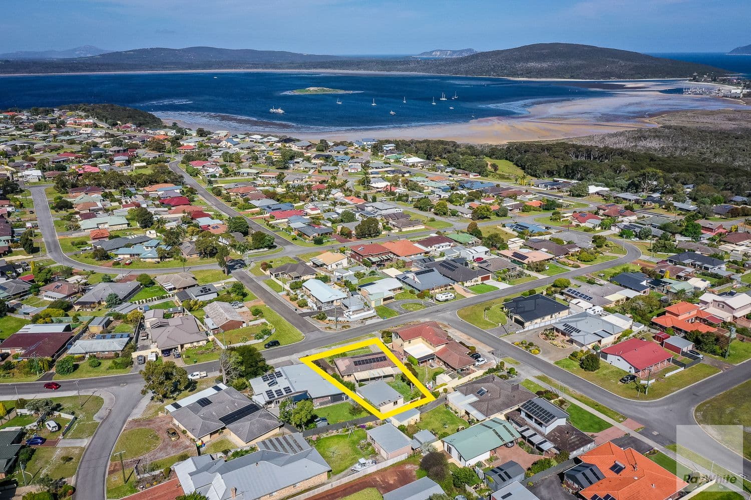 21 Green Island Crescent, Bayonet Head WA 6330, Bayonet Head - Image 1