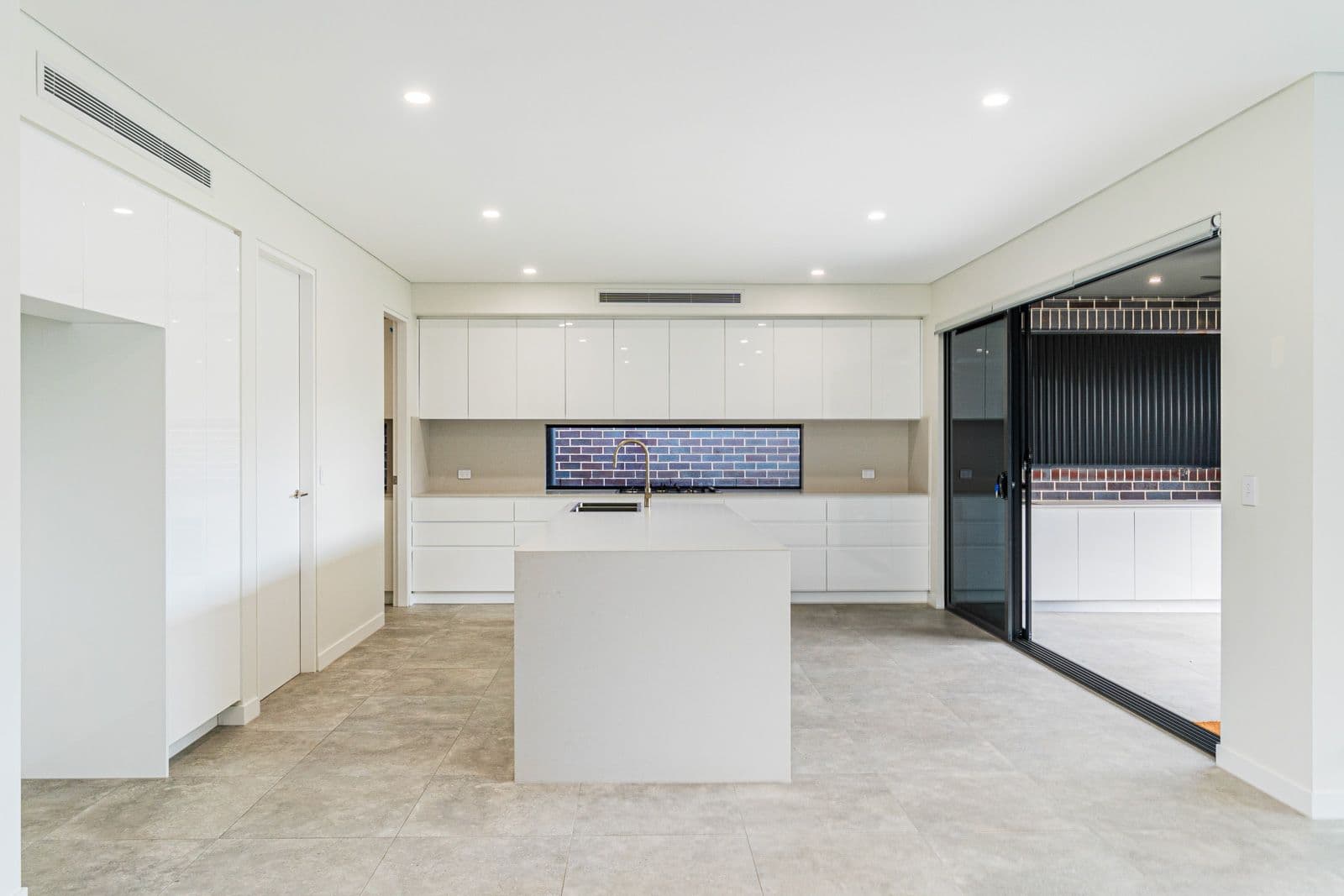 49C Fishburn Crescent, Castle Hill NSW 2154, Castle Hill - Thumbnail 2