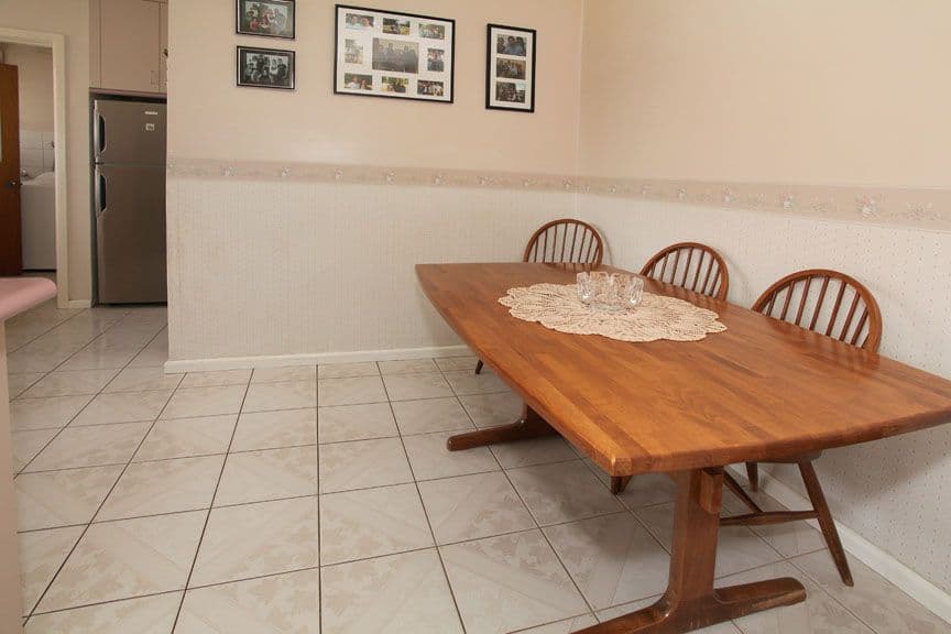 49 Thornhill Drive, FOREST HILL VIC 3131, Forest Hill - Thumbnail 3