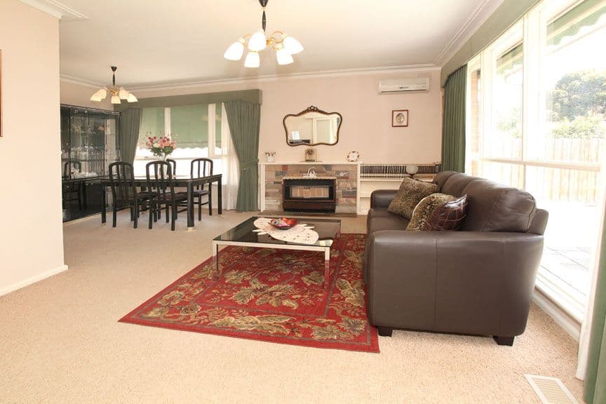 49 Thornhill Drive, FOREST HILL VIC 3131, Forest Hill - Thumbnail 4