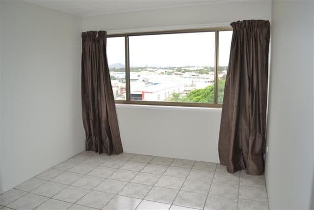 7 Kent Street, WEST GLADSTONE QLD 4680, West Gladstone - Thumbnail 5
