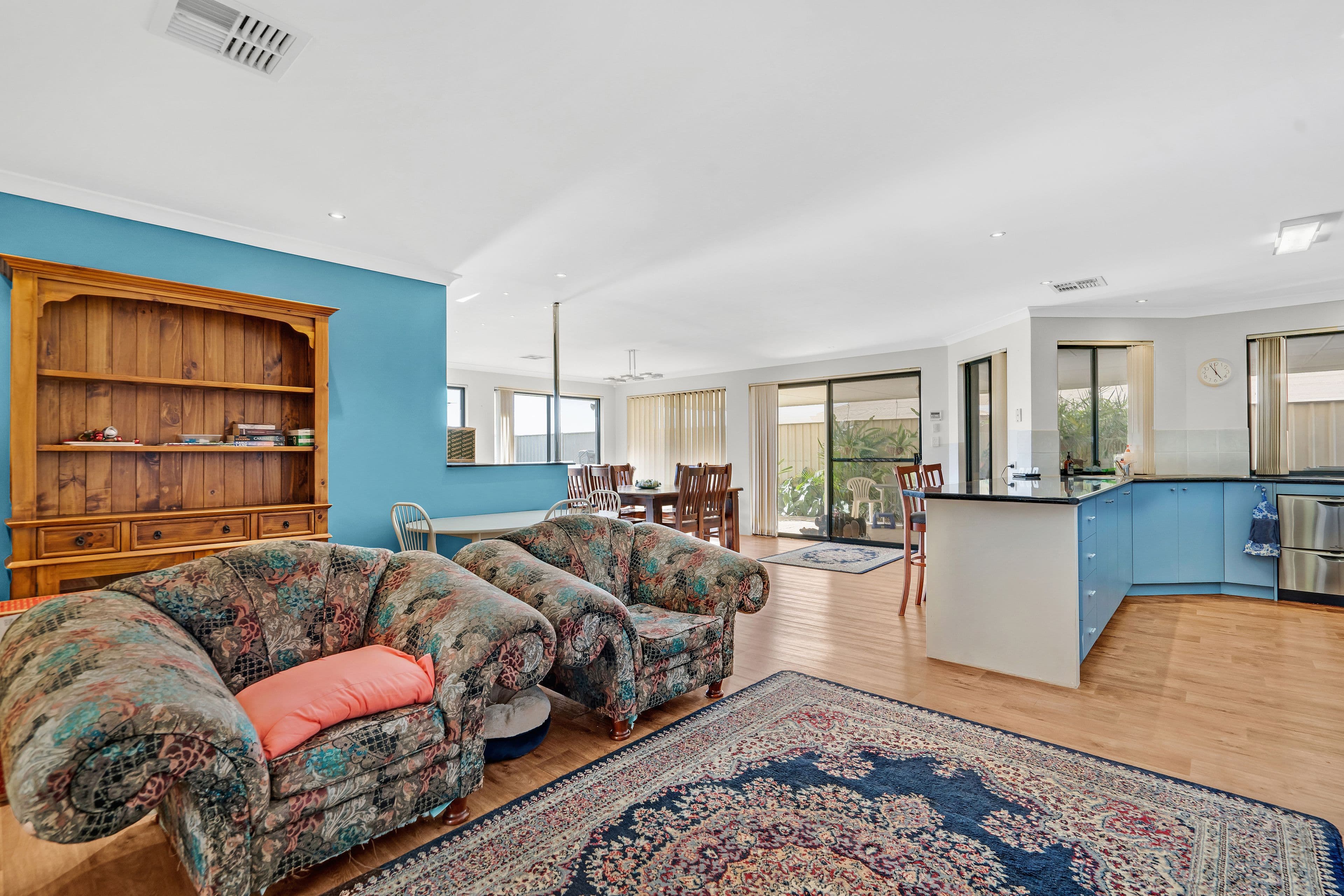 12 Kerkeri Heights, Lakelands WA 6180, Lakelands - Thumbnail 2