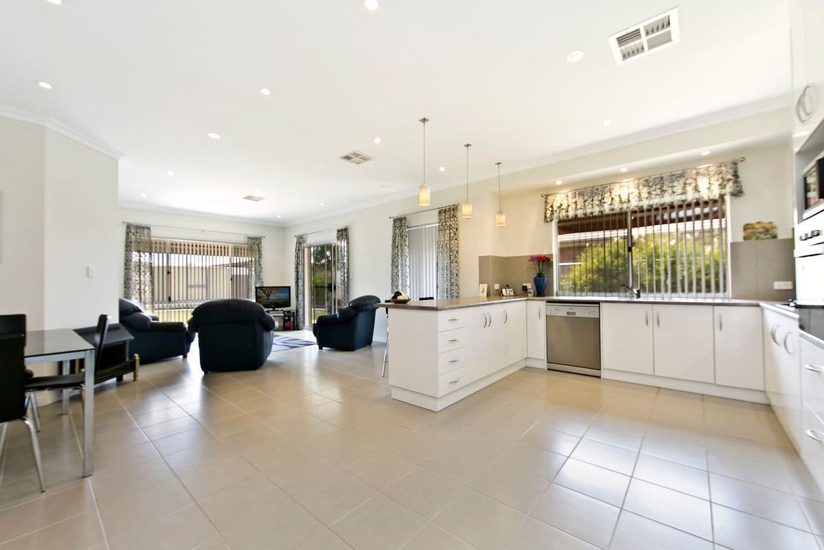 83 Hanson Street, Freeling SA 5372, Freeling - Thumbnail 2