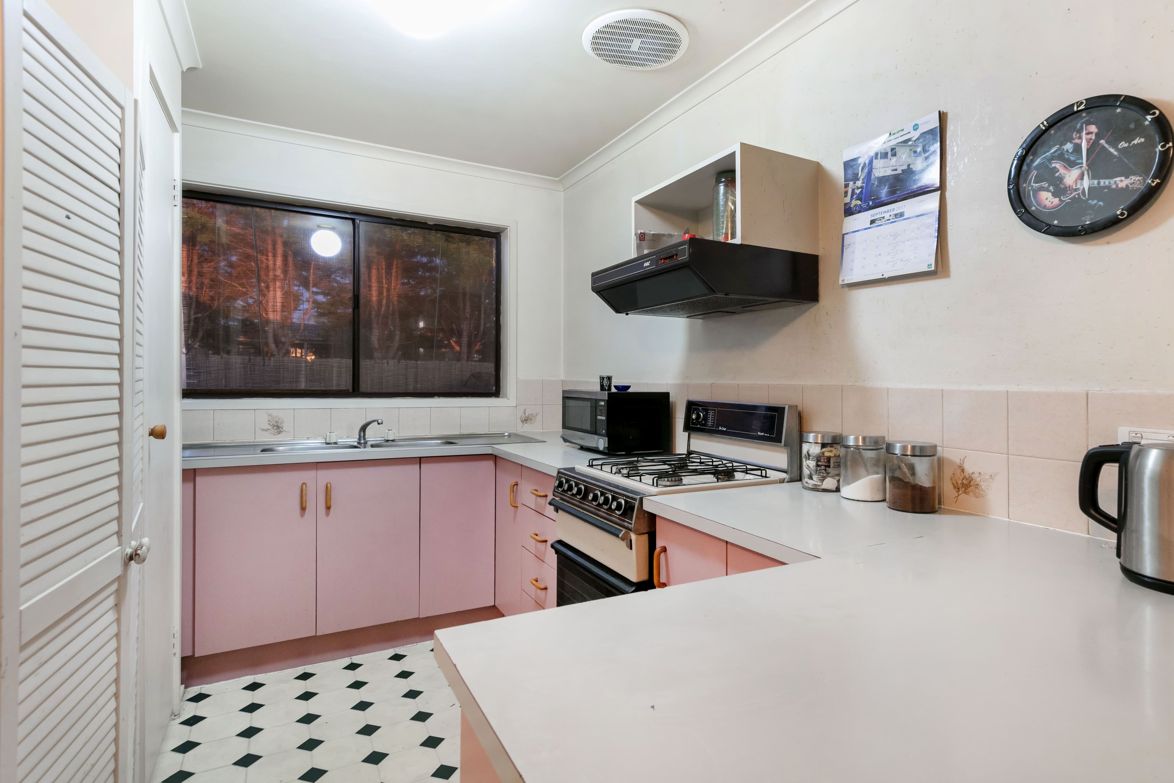 70 Greenwood Drive, Carrum Downs VIC 3201, Carrum Downs - Thumbnail 2