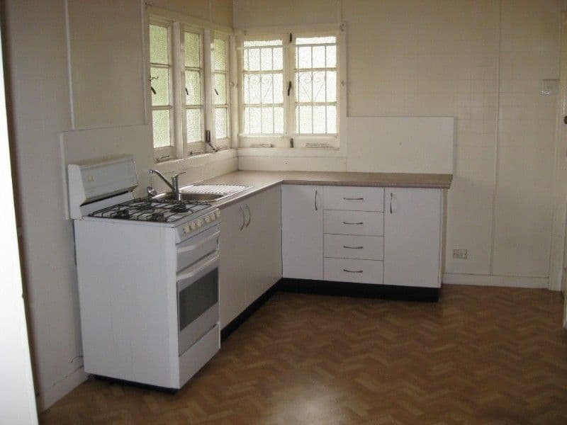 2 Arnott Street, KEDRON QLD 4031, Kedron - Thumbnail 3