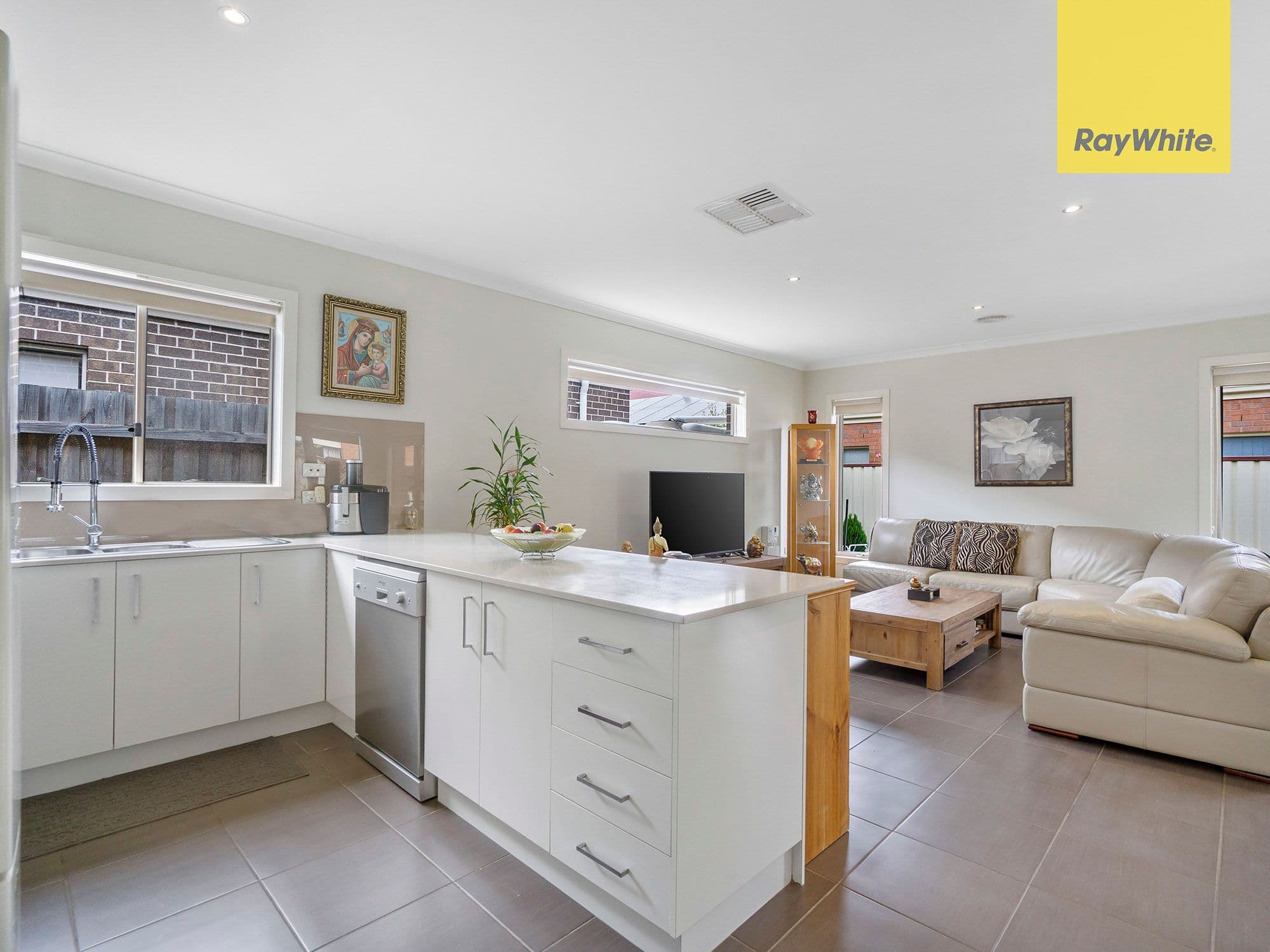 2 Charlotte Avenue, HARKNESS VIC 3337, Harkness - Thumbnail 2