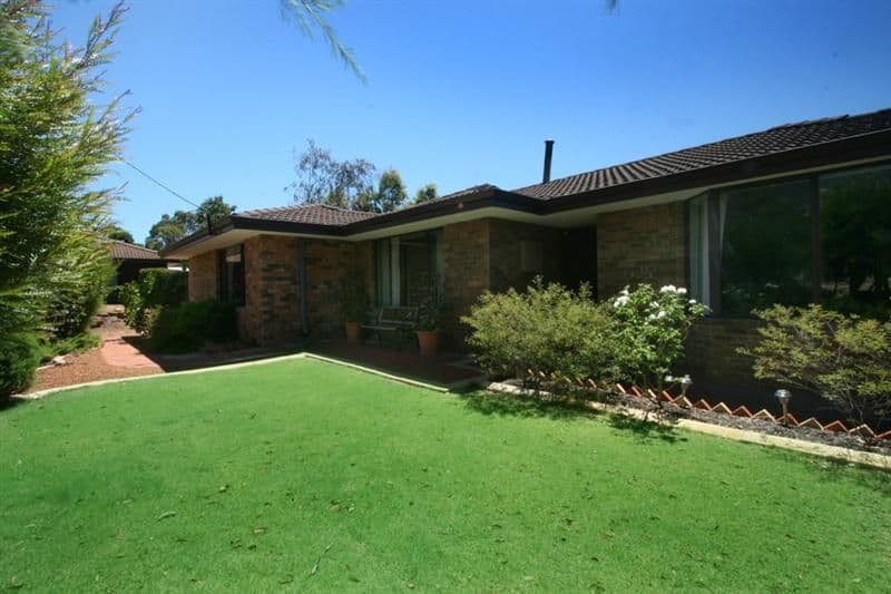 33 Barwon Street, LESMURDIE WA 6076, Lesmurdie - Image 1