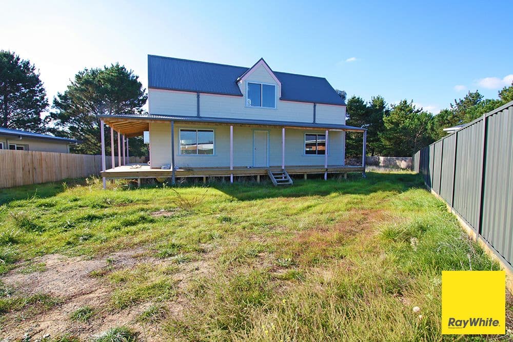 5 Carnell Close, Bungendore - Image 1