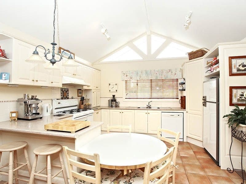 7 John Phelps Court, Seabrook - Thumbnail 5