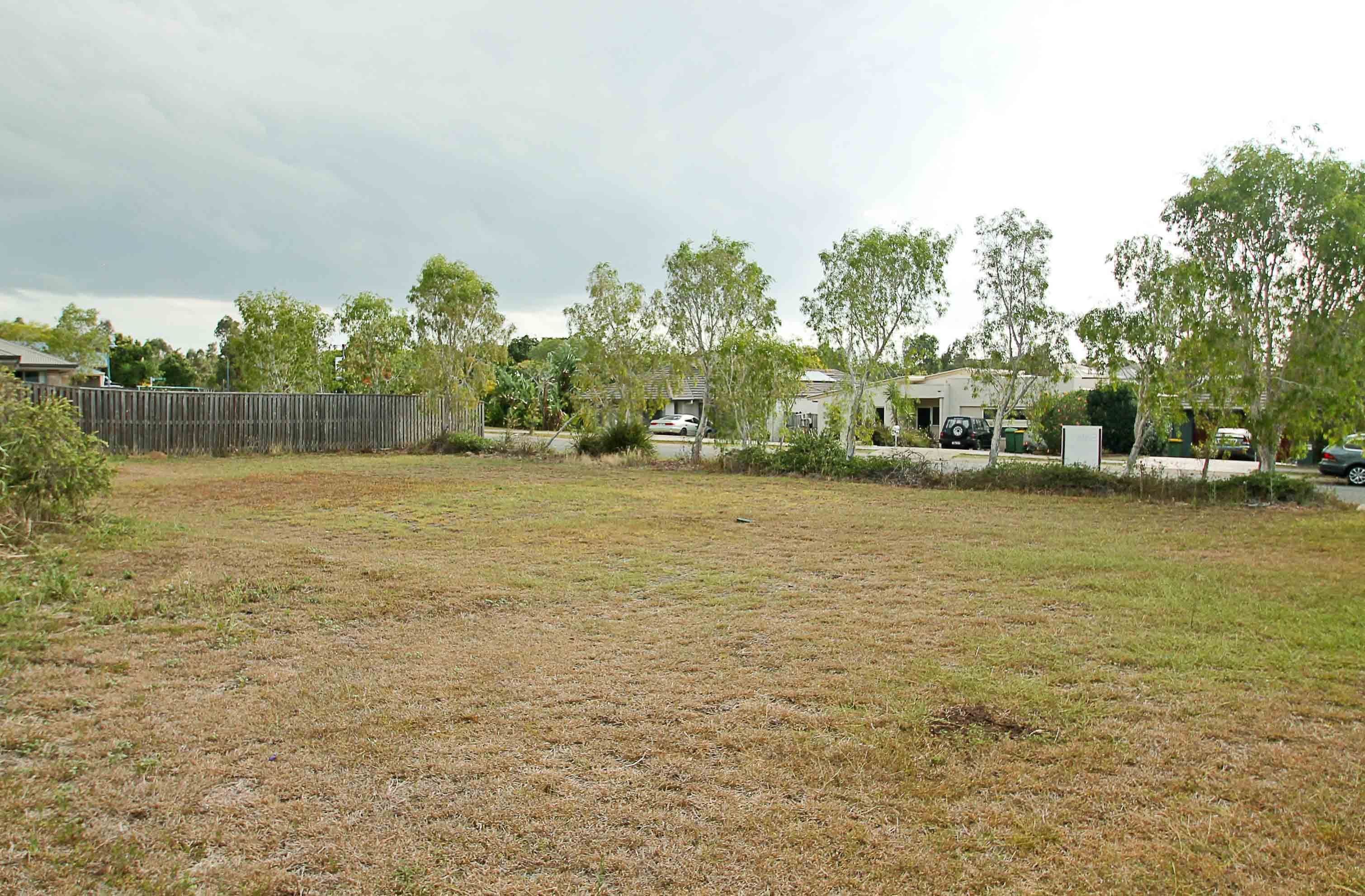 24 Holterman Crescent, REDBANK PLAINS QLD 4301, Redbank Plains - Thumbnail 4
