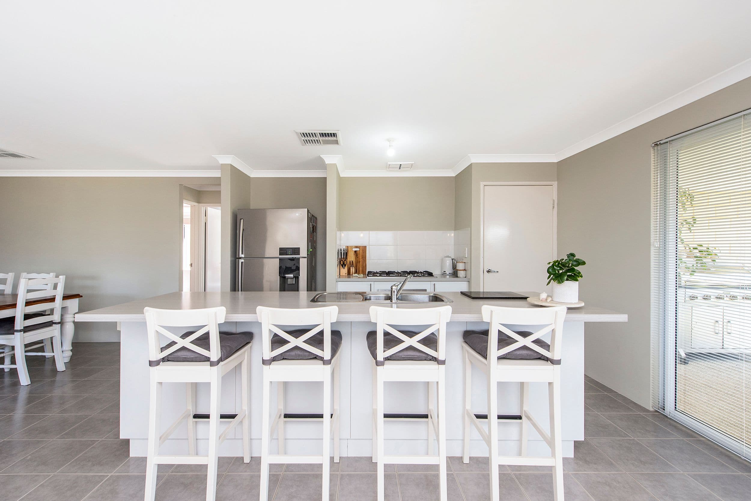 2 Linaker Street, Baldivis WA 6171, Baldivis - Thumbnail 2
