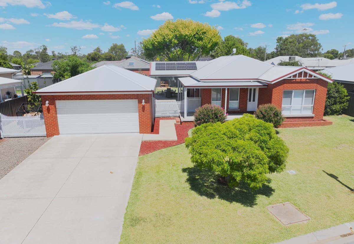 29 Maple Crescent, Numurkah, Numurkah - Image 1