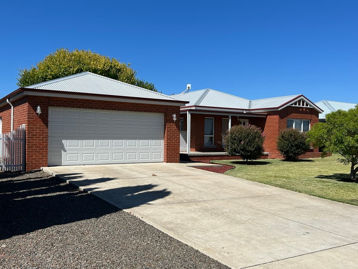29 Maple Crescent, Numurkah, Numurkah - Thumbnail 2