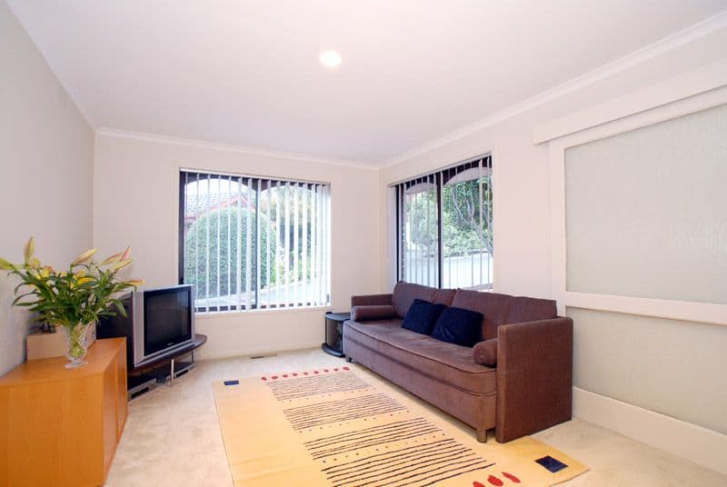 12 Hamilton Crescent, DONCASTER EAST VIC 3109, Doncaster East - Thumbnail 2