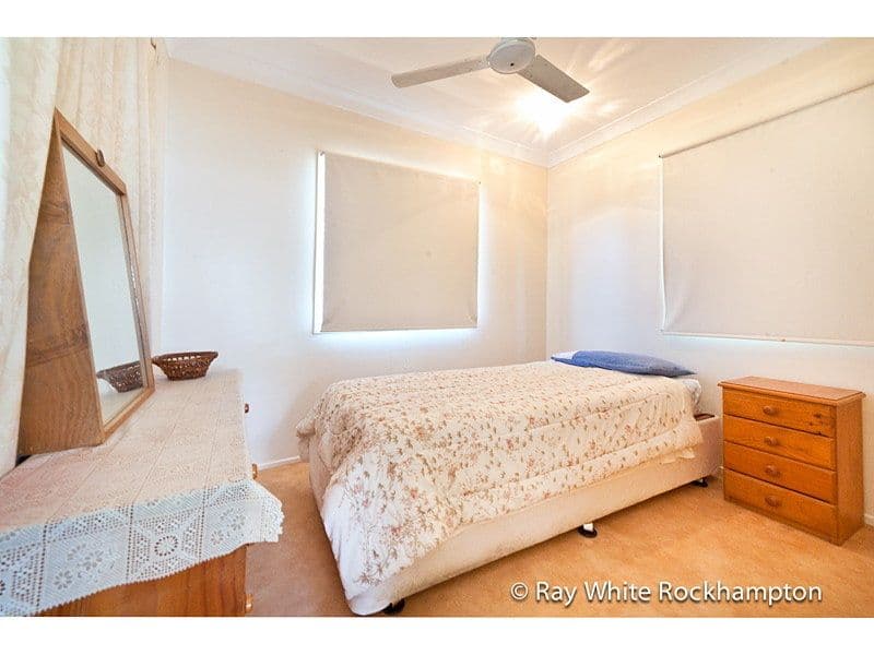 19 Cousins Street, The Range QLD 4700, The Range - Thumbnail 5
