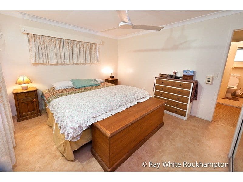 19 Cousins Street, The Range QLD 4700, The Range - Thumbnail 7