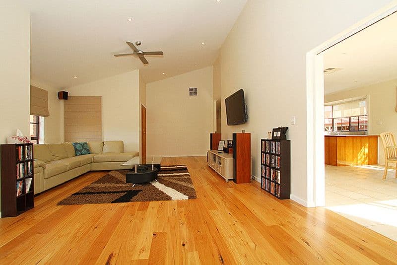 26 Appletree Drive, MILL PARK VIC 3082, Mill Park - Thumbnail 4