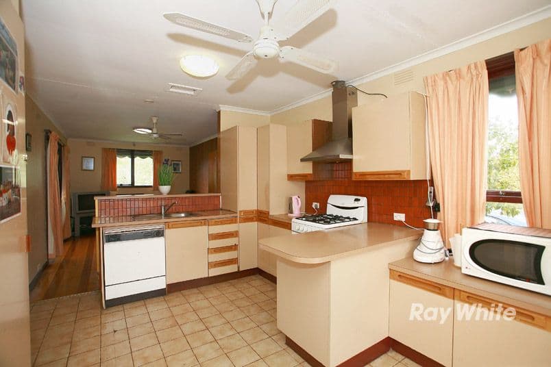 28 Alliance Street, NOBLE PARK VIC 3174, Noble Park - Thumbnail 2