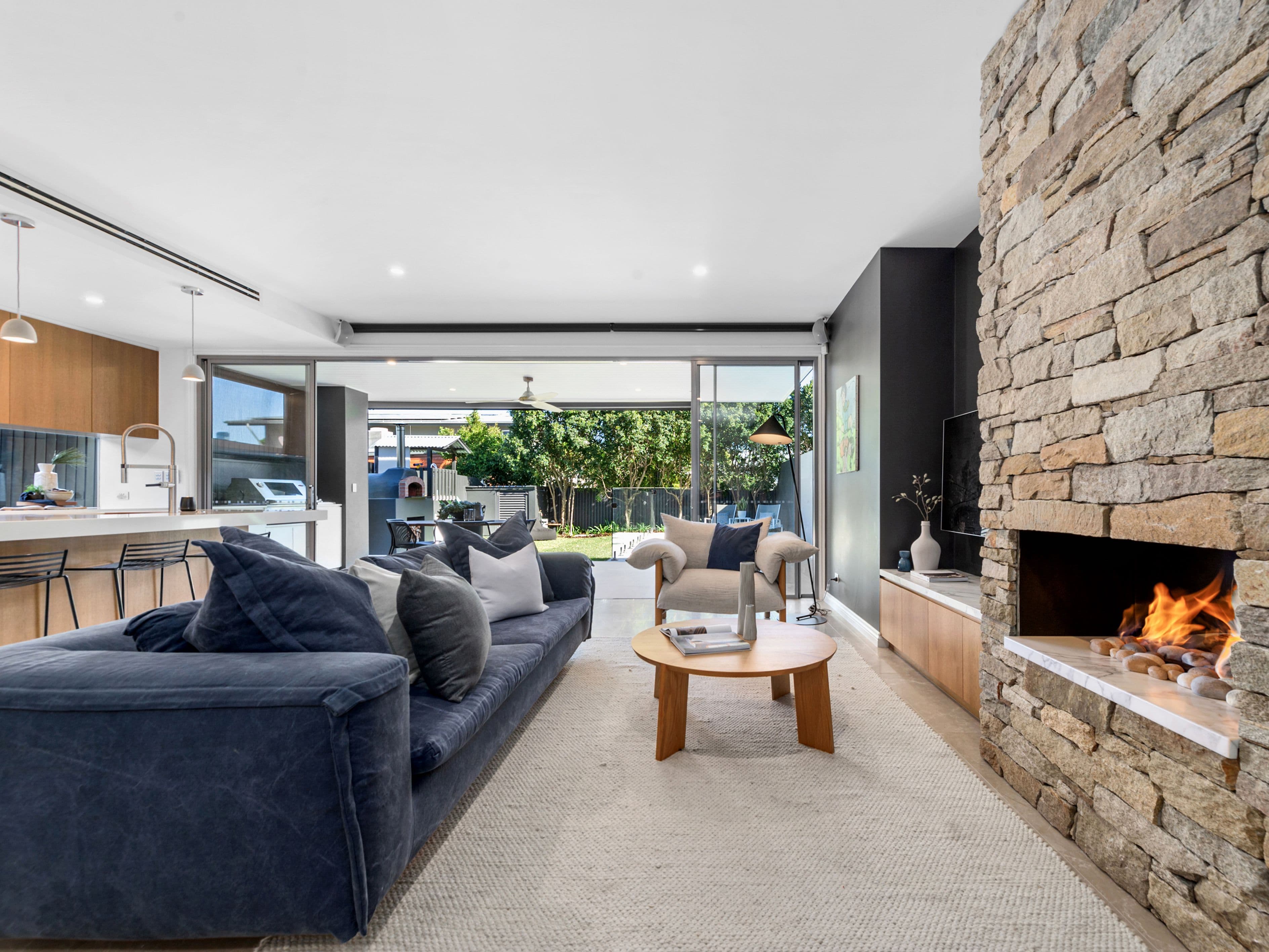 92 Gordon Street, Hawthorne QLD 4171, Hawthorne - Thumbnail 3