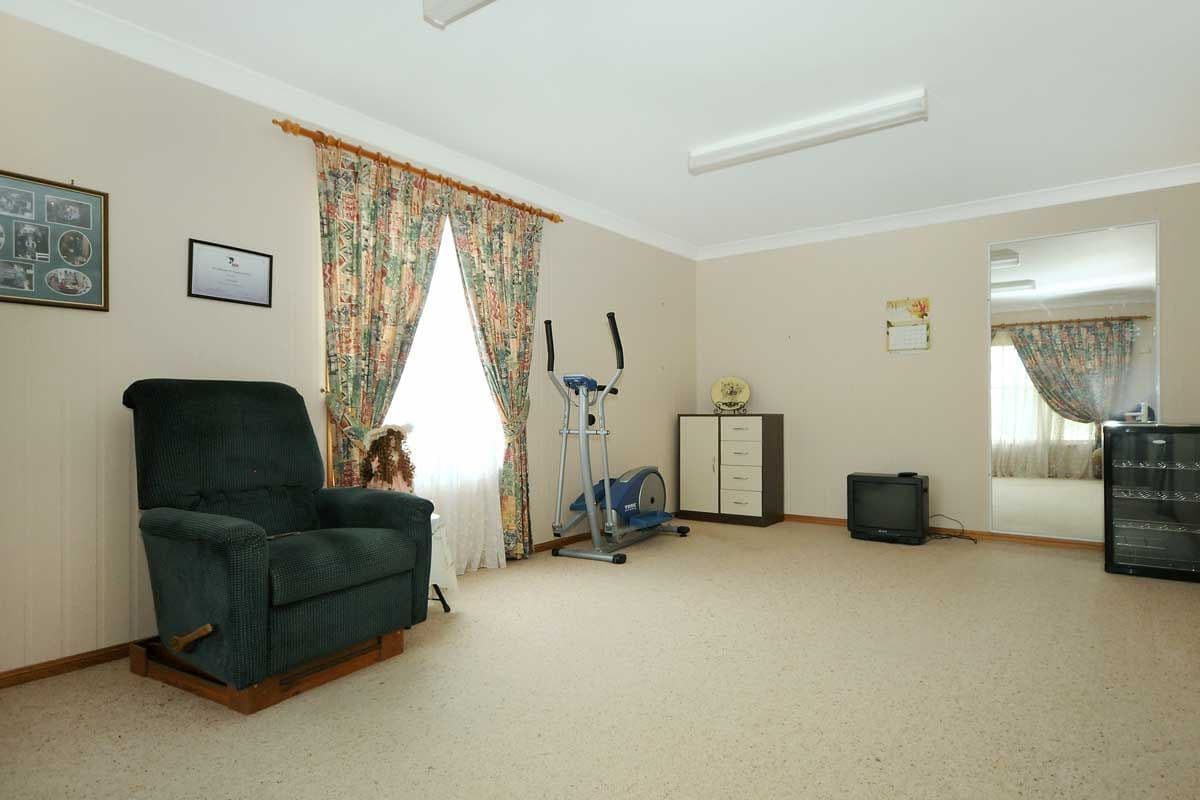 181-183 Postle Street, MOUNT RASCAL QLD 4350, Mount Rascal - Thumbnail 6