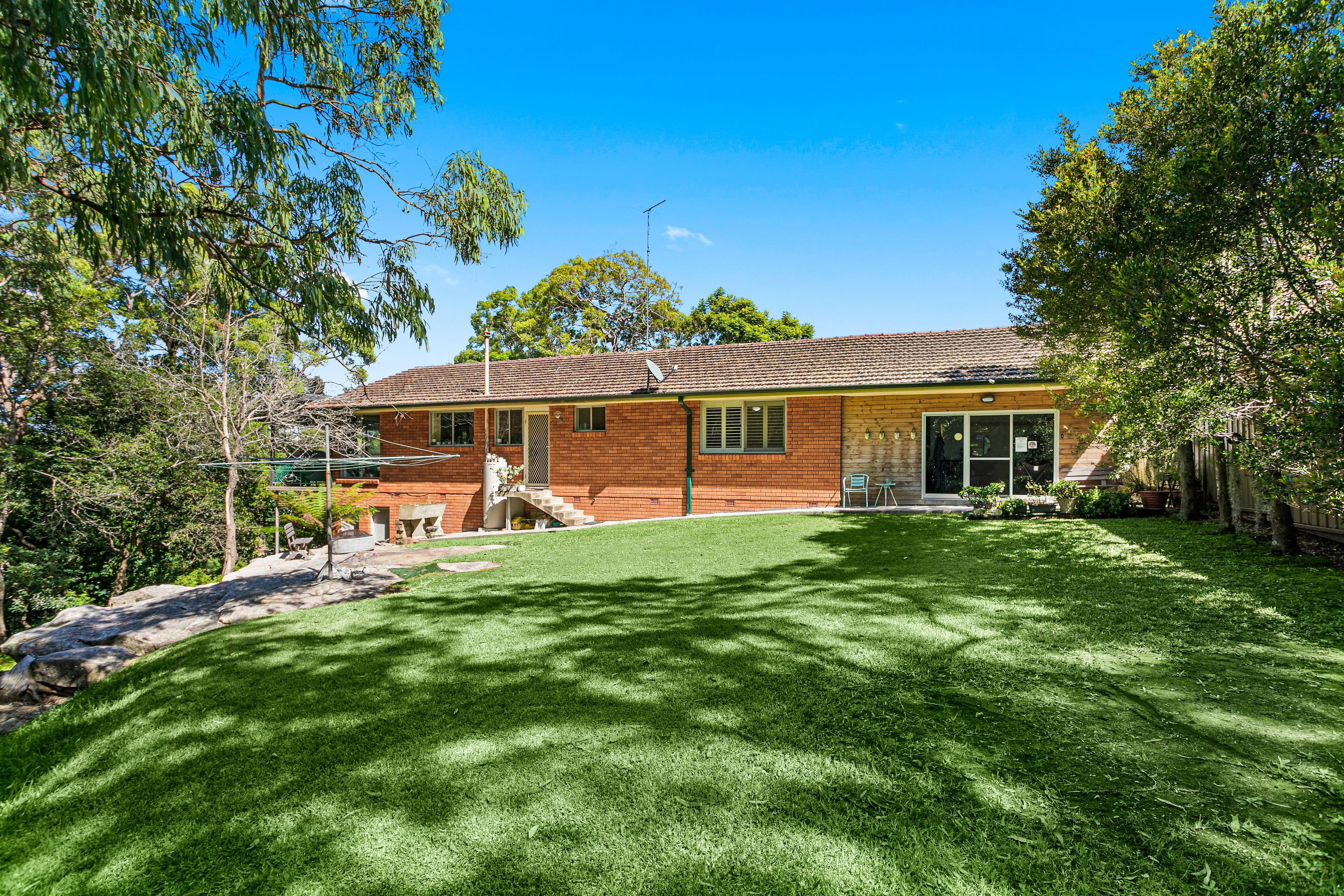 70 Johnstone Street, Peakhurst NSW 2210, Peakhurst - Thumbnail 2