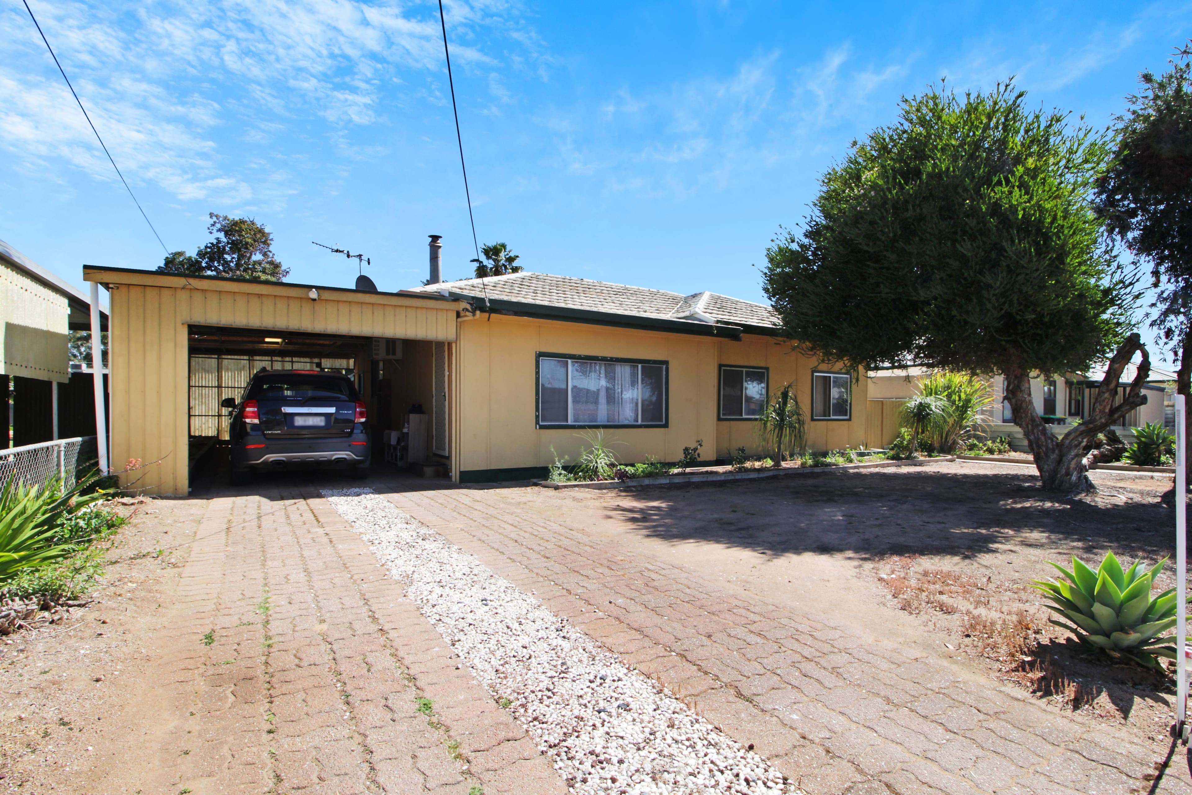 12 Hopkins Street, Renmark SA 5341, Renmark - Image 1