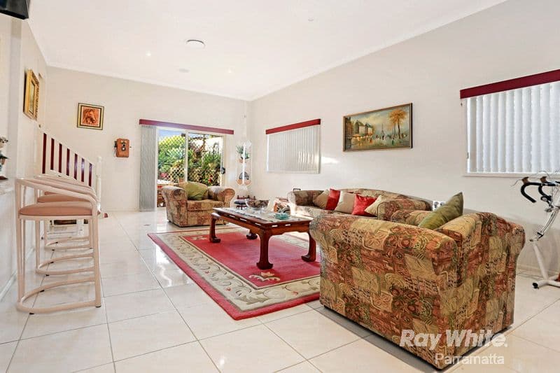 19 Thorne Avenue, Pendle Hill NSW 2145, Pendle Hill - Thumbnail 4