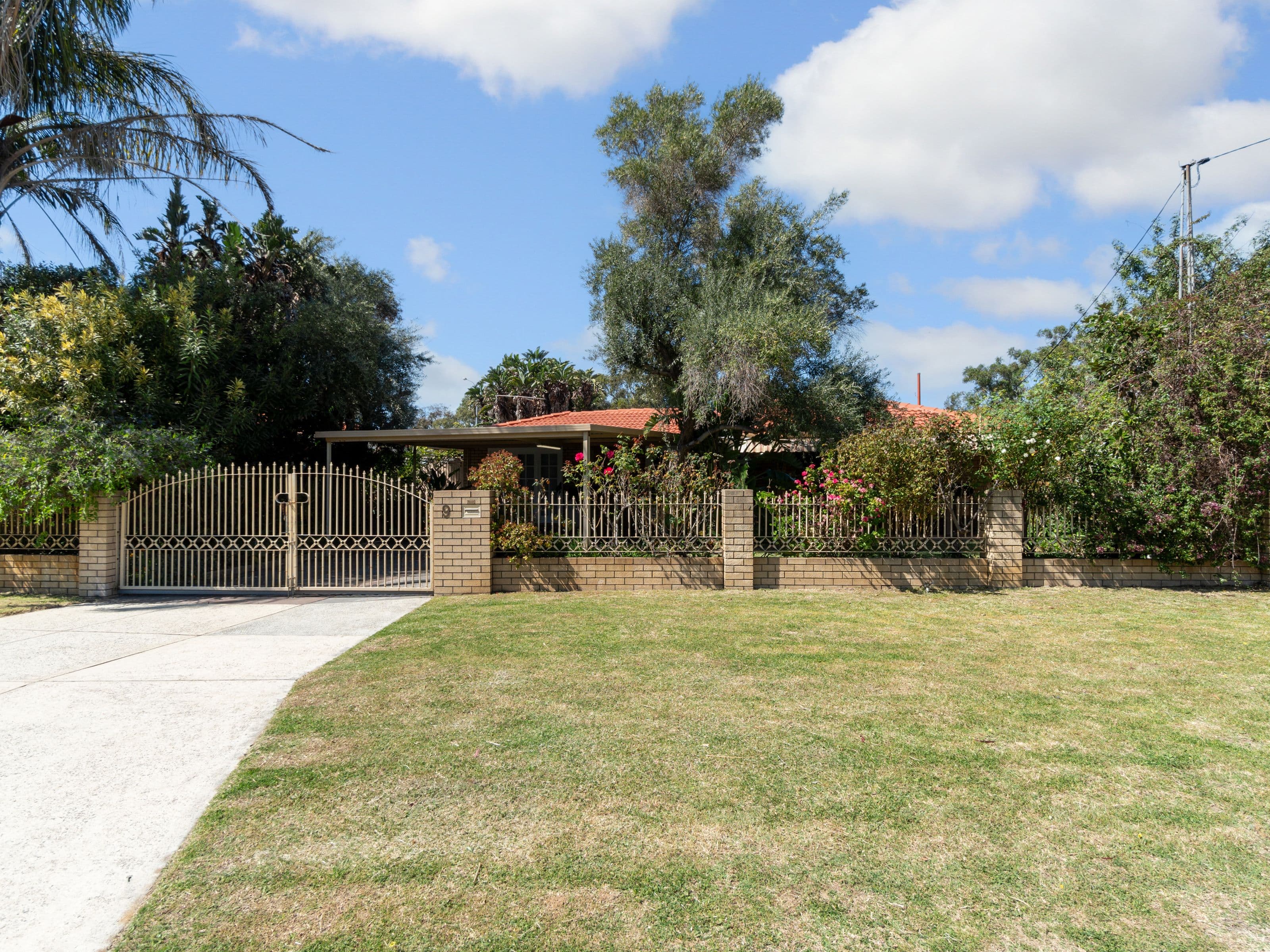 9 Mitchell Crescent, Middle Swan WA 6056, Middle Swan - Image 1
